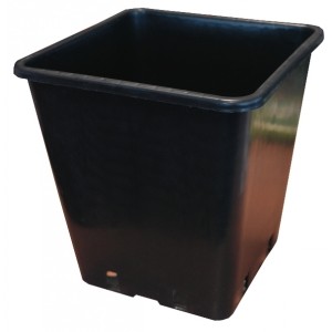 Square Pot 25cm (11L) - Easy draining black plastic square pot.